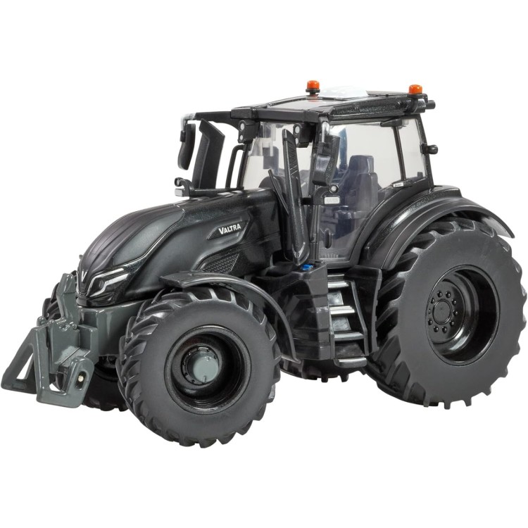 Britains 1:32 Valtra Q305 Tractor